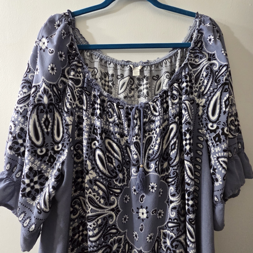 Cato Women's Blue Paisley Blouse